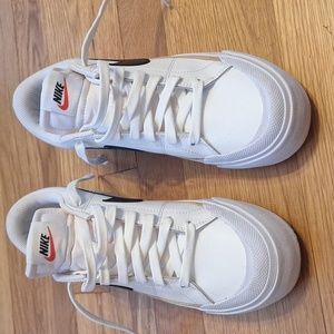 Nike Court Lift Legacy - Size 8